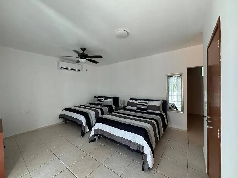 Suites Amplias En Quinta Avenida Playa del Carmen 0*,
